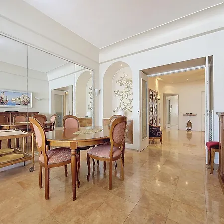 Nestor&jeeves - Horizon Promenade - - Sea Front *